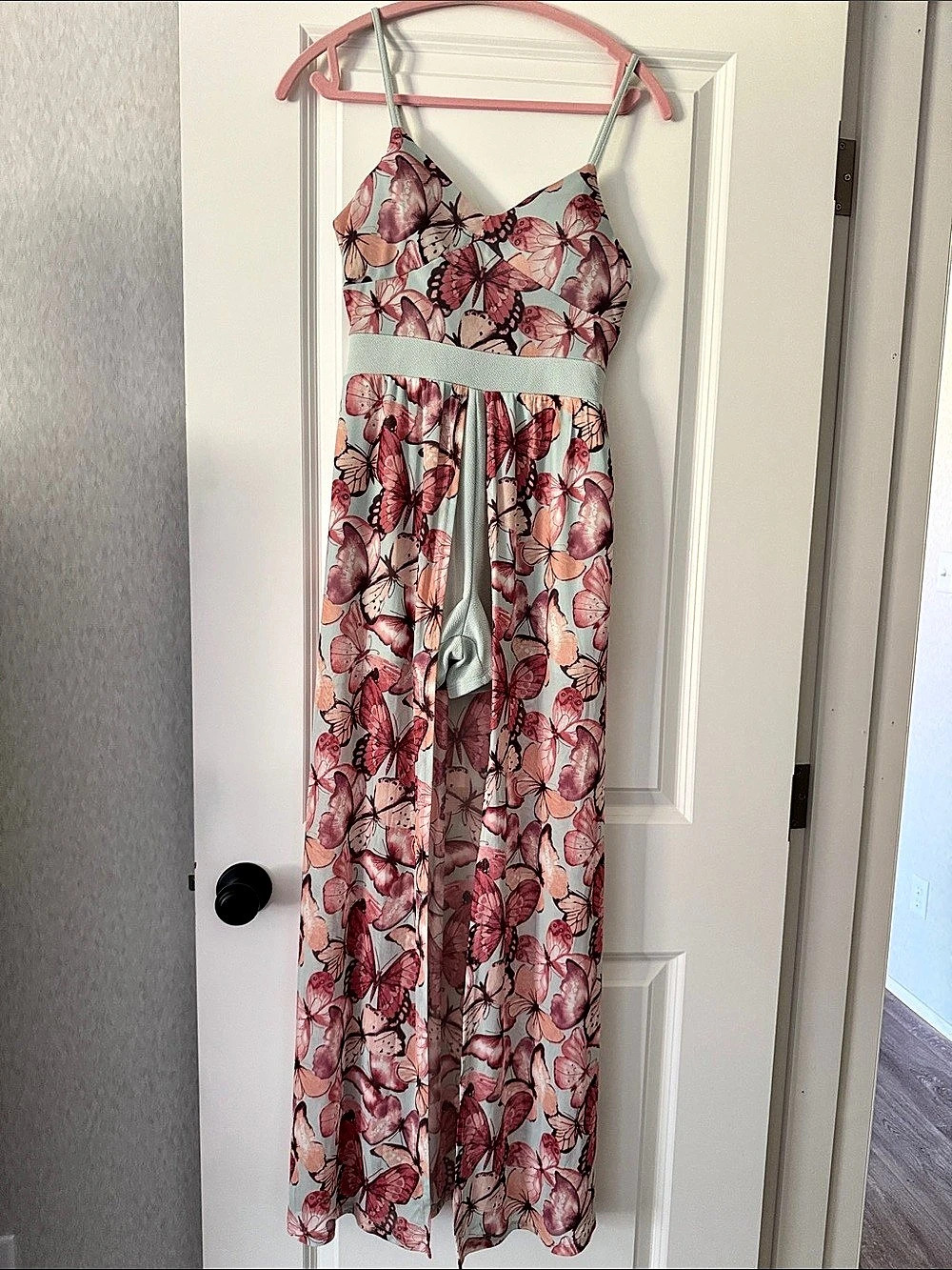 No Boundaries Floral Maxi Dress in Pink & Green Size Small Like New